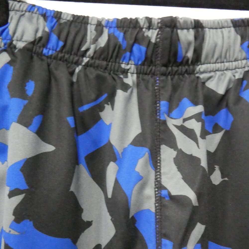 NIKE - Dri-Fit | medium | Camo - Camouflage Sport Shorts - Picture 4 of 15